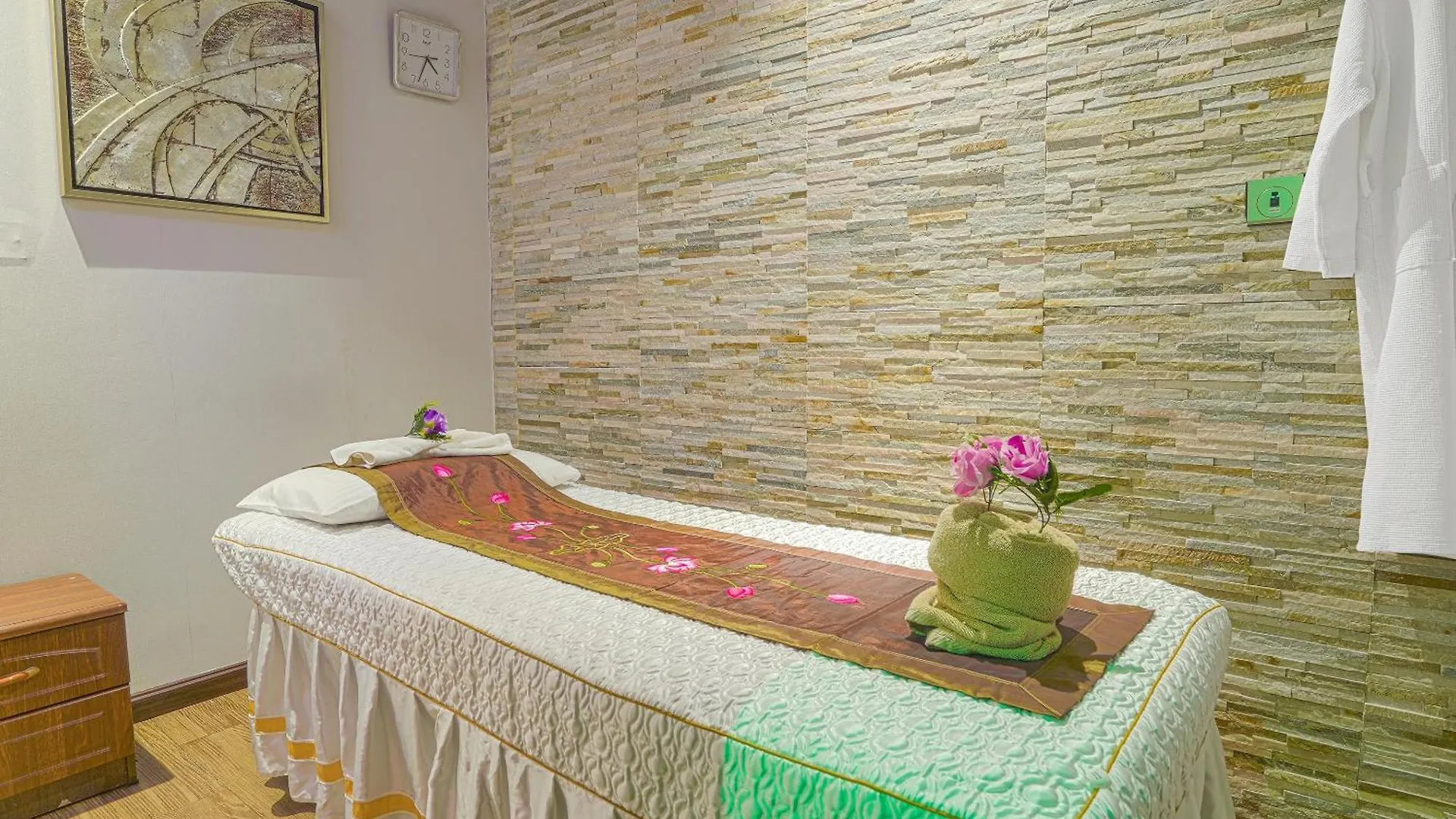 Palette Royal Reflections Hotel And Spa Дубай